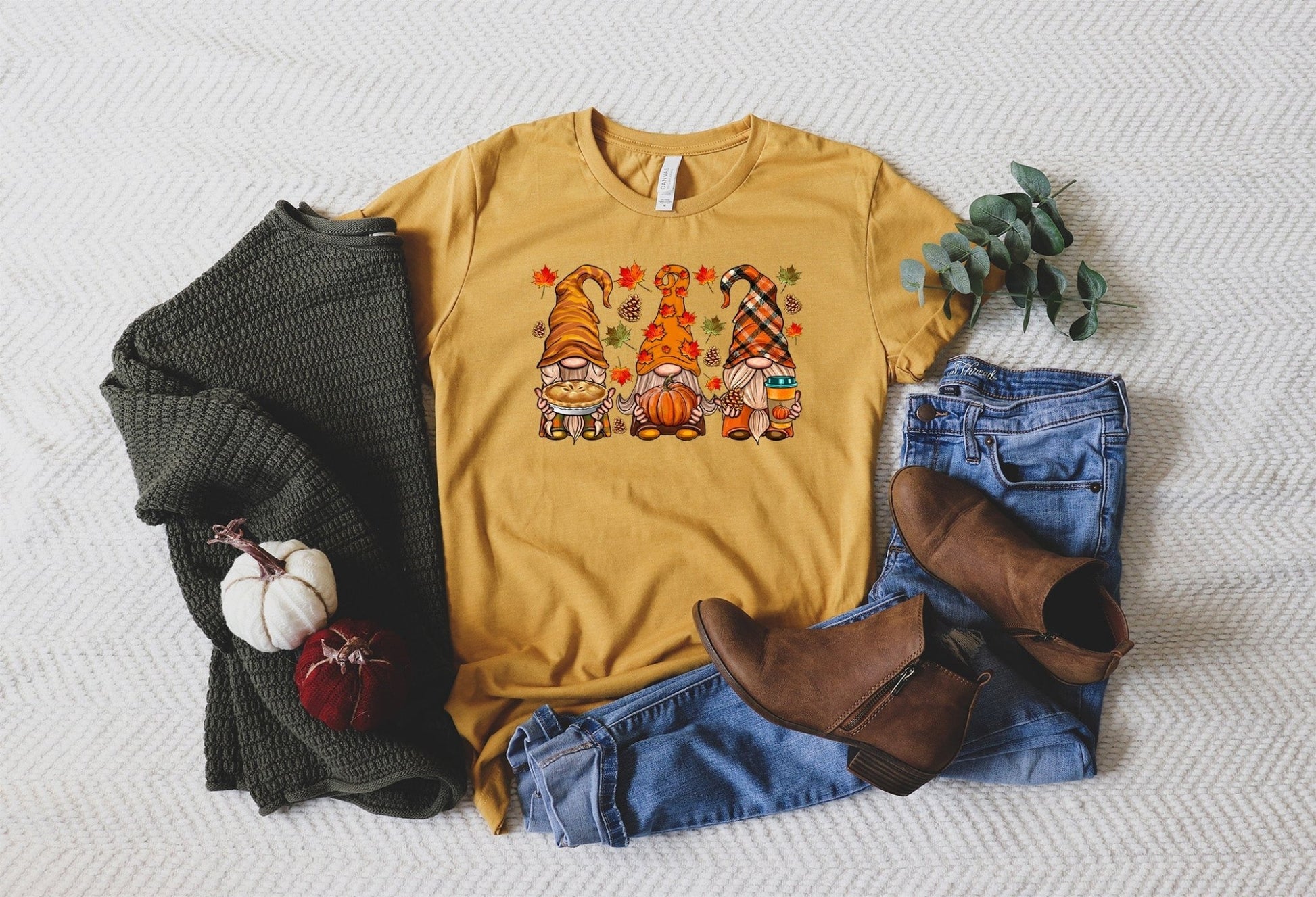Fall Gnome T-Shirt - Wamarzon
