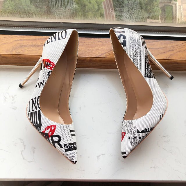 Graphic Print White Pointy Toe High Heel Shoes - Wamarzon